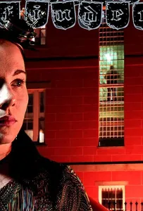 Искательница призраков (фильм 2020)